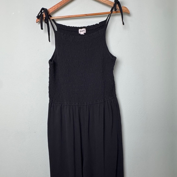 Pact One and Done Soirée‎ Smocked Wide Leg Jumpsuit Black Size Medium - Picture 6 of 15